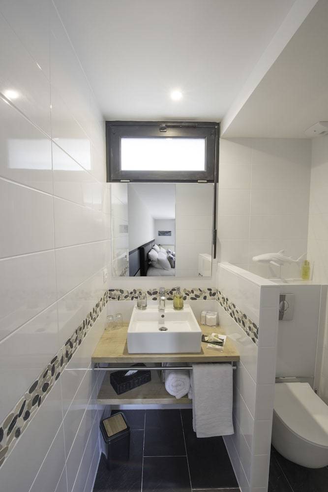 Bed & Breakfast A L'ombre Des Pins - Chambres D'h�tes