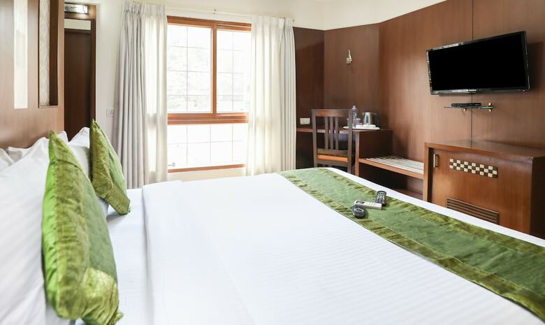 Hotel Treebo Select Grand Premier Suites