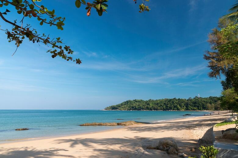 Hotel Eden Beach Resort And Spa
