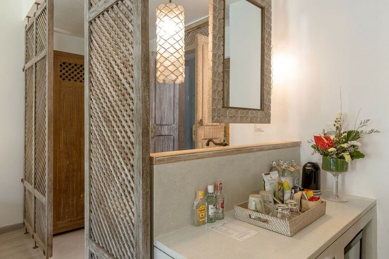 Hotel Eden Beach Resort And Spa