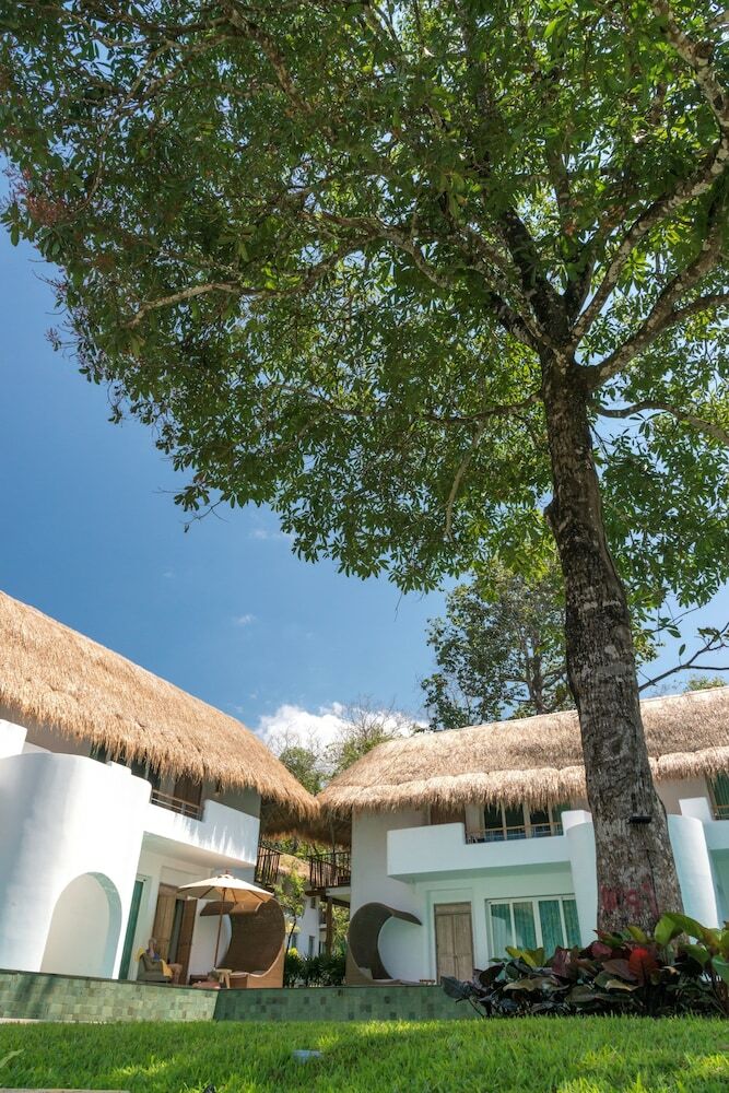 Hotel Eden Beach Resort And Spa