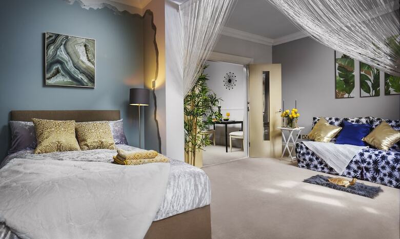 Luxury Premium 2 Bed 4 Star Apartment