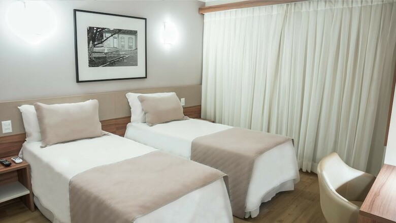 Iate Hotel Florian�polis