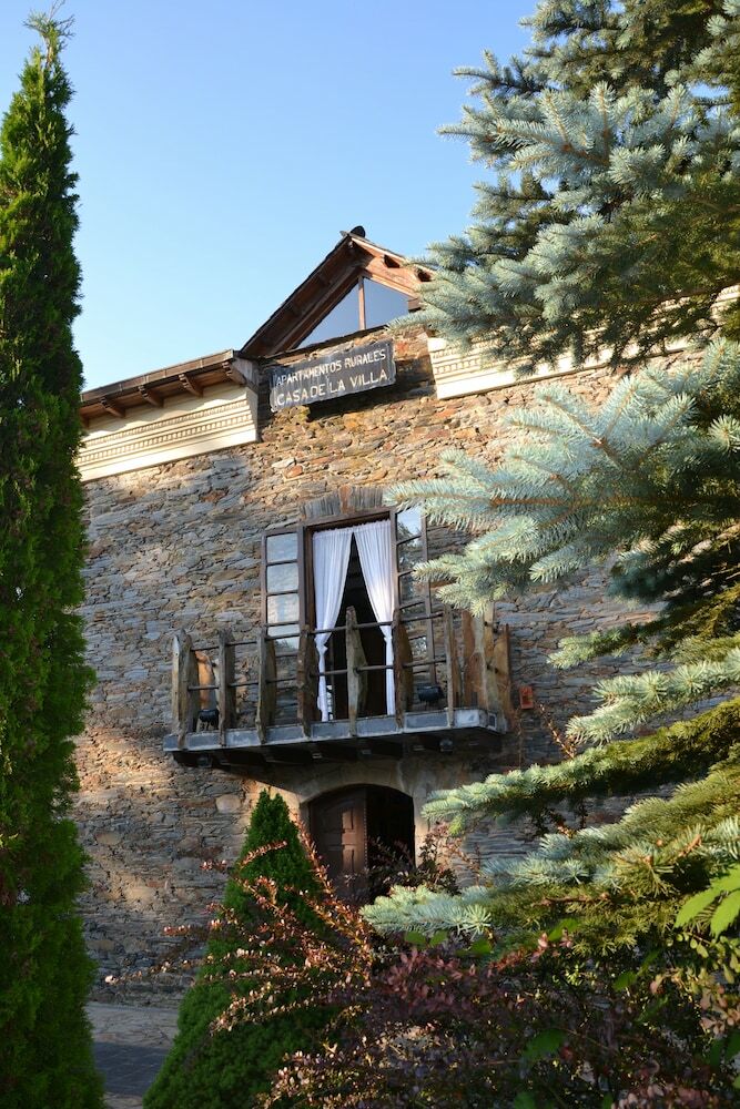 Aparthotel Apartamentos Rurales Casa De La Villa
