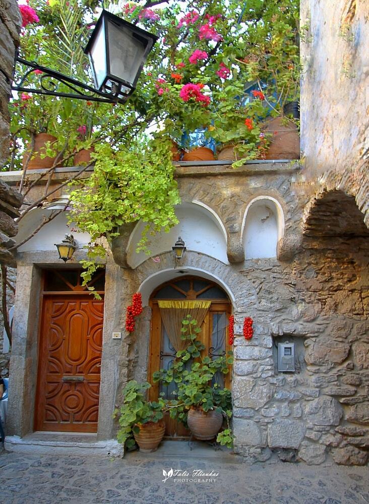 Hotel Stoes Traditional Suites