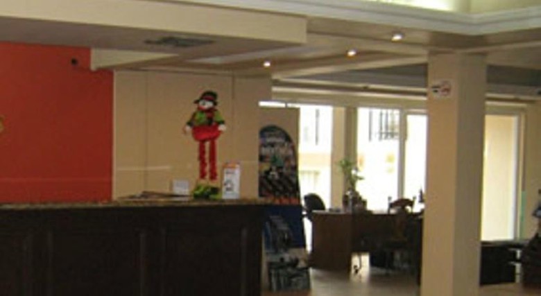 Hotel El Camino Inn & Suites