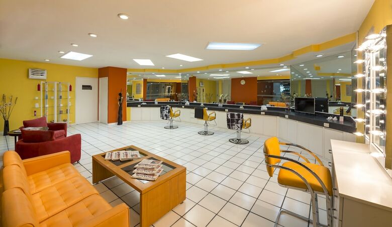 Hotel Camino Real Aeropuerto