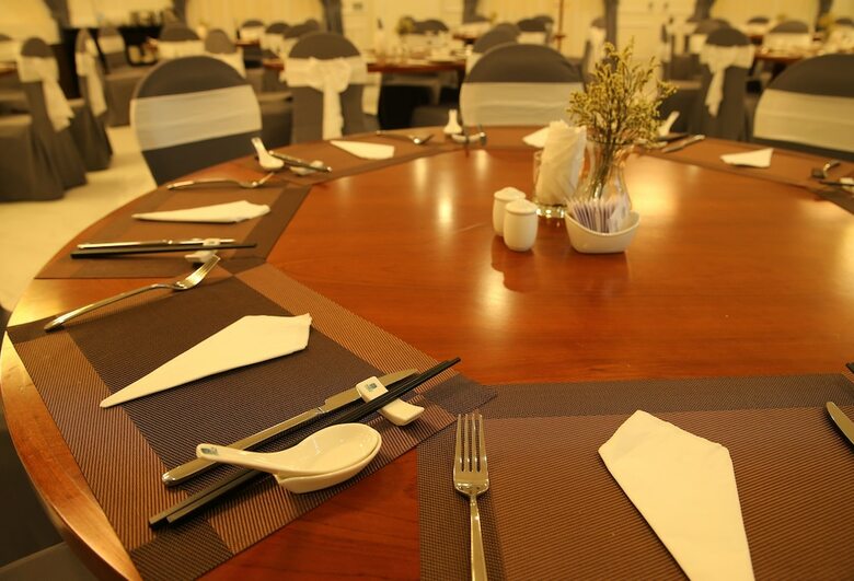 Adonis Hotel