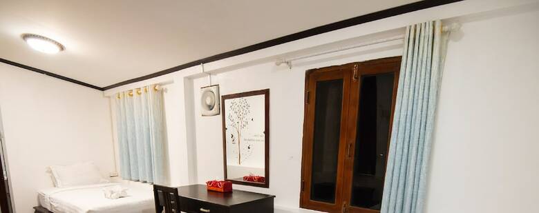 Hotel Jasmine Ville Guesthouse