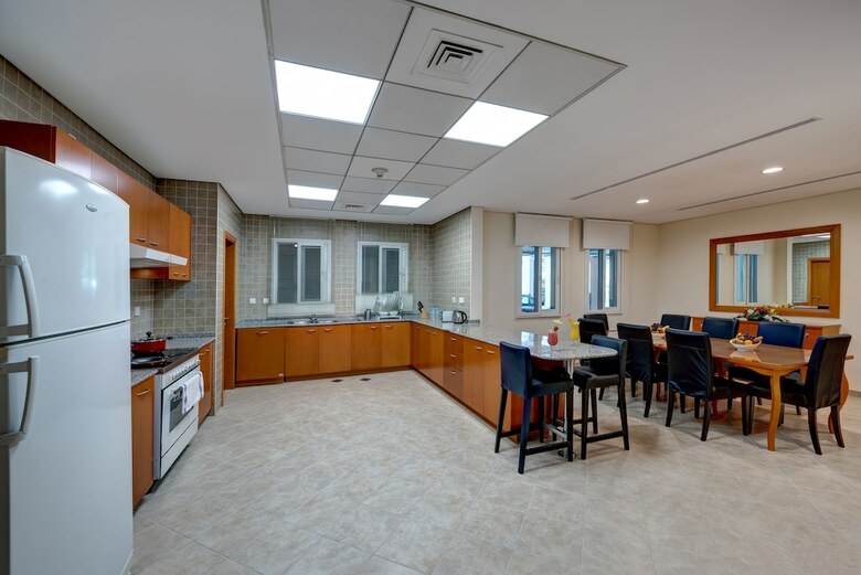 J5 Holiday Homes 3br Apartment