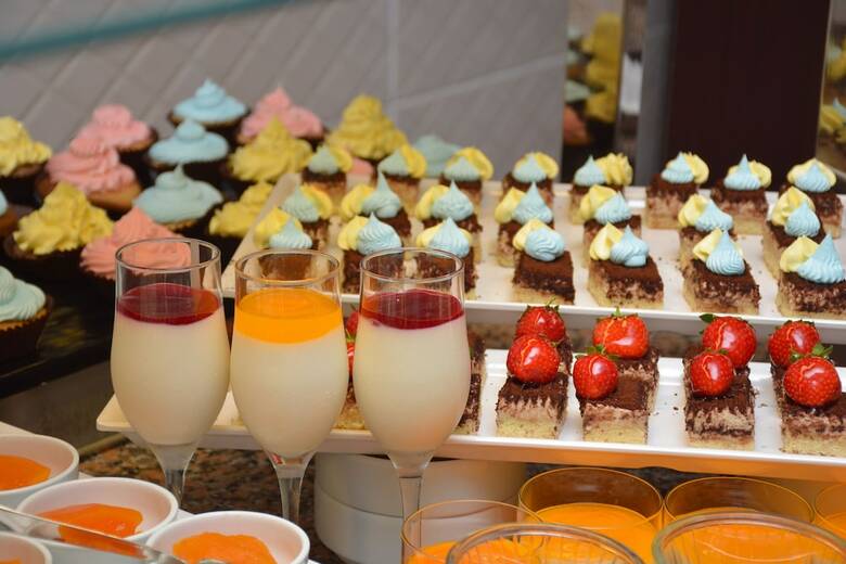 Ayma Hotel