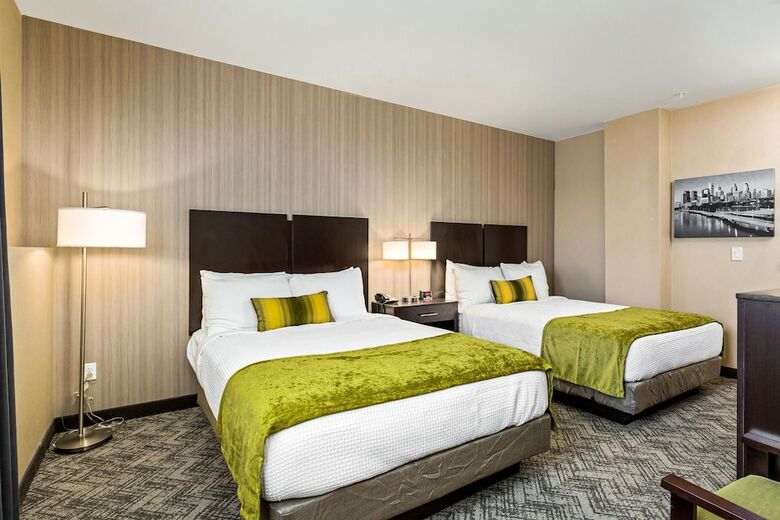 Best Western Plus Philadelphia-pennsauken Hotel