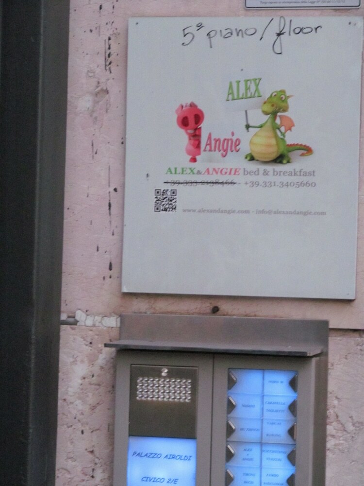 Hotel Alex E Angie