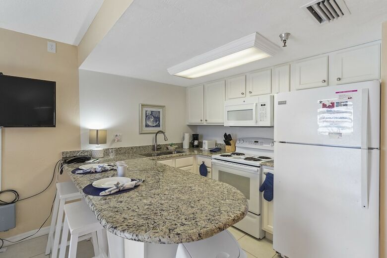 Tropical Suites At Sunglow Resort