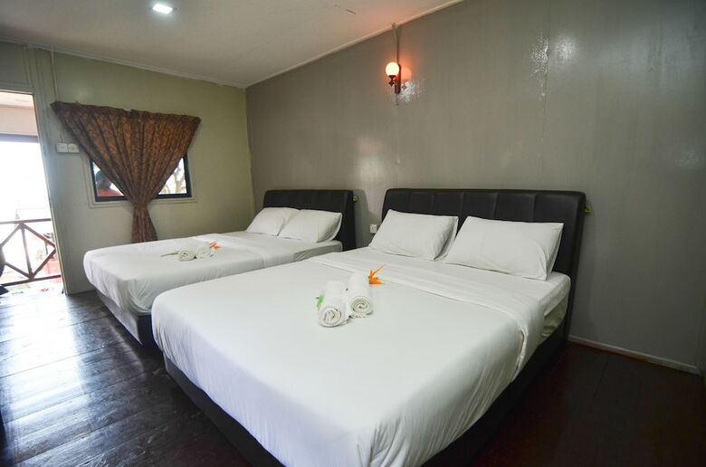 Hotel Damai Tioman Resort