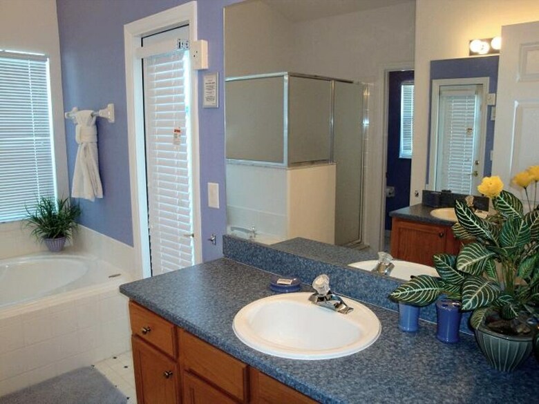4br 3ba Home In Indian Creek By Cv-2673