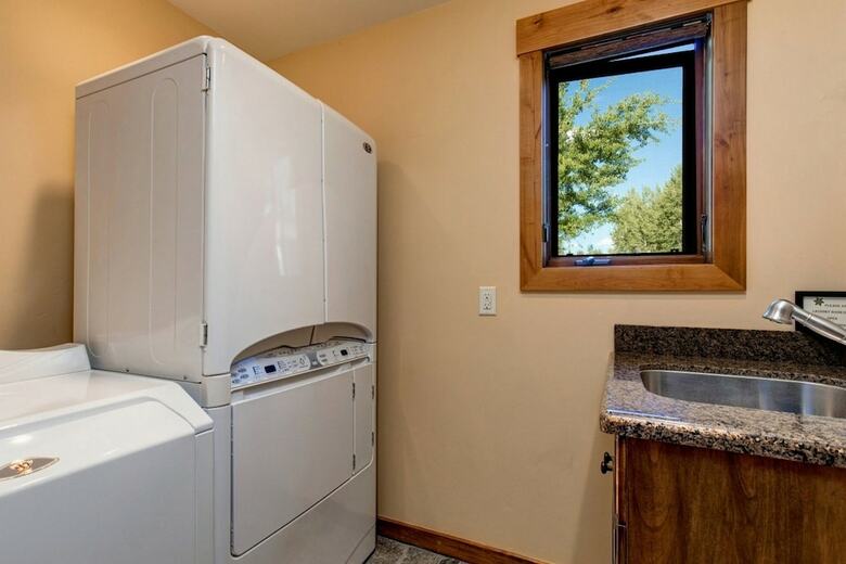 Abode At Teton Manor