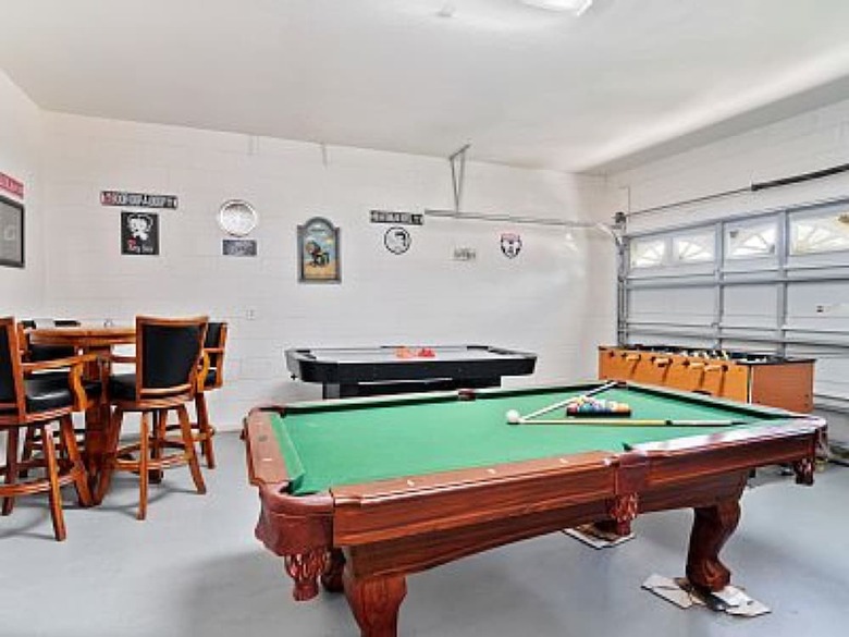 4br 3ba Home In Windsor Palms By Cv-8115