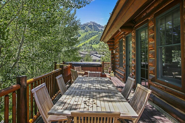 Abode At Moosehead Cabin