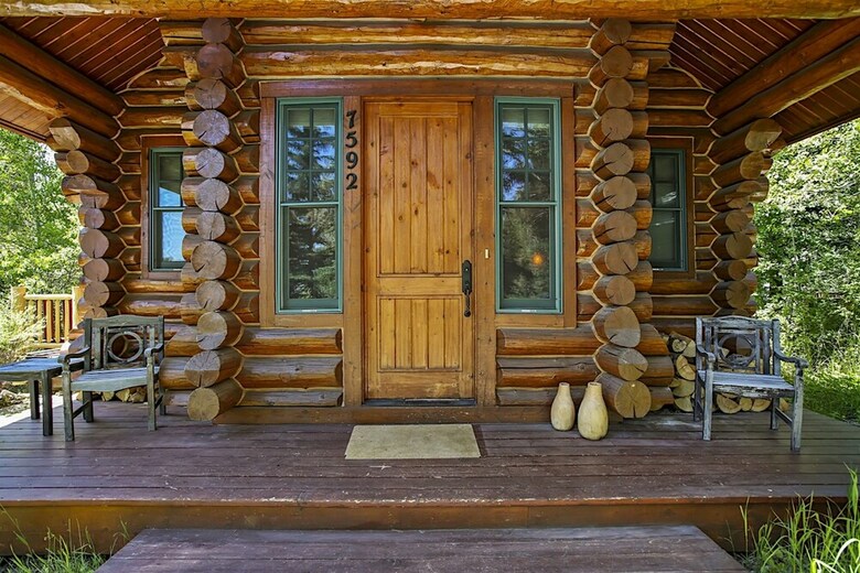 Abode At Moosehead Cabin