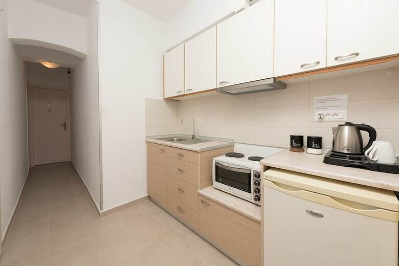 Hotel Elenas Rooms