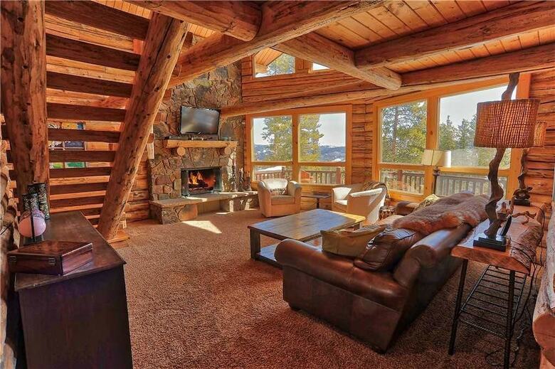 Black Bear Lodge (private Home) Holiday Home 4