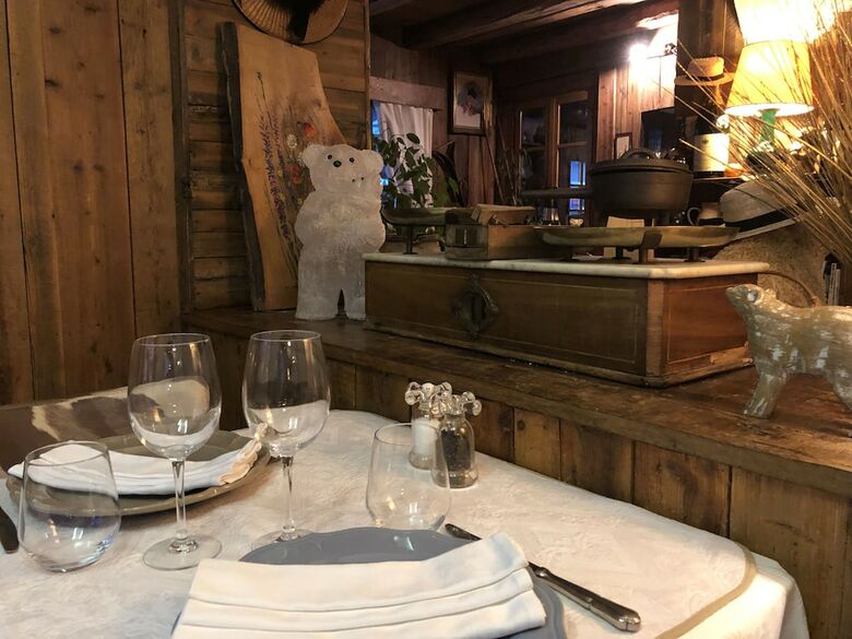 Hotel H�tel Restaurant La Croix Jean Claude