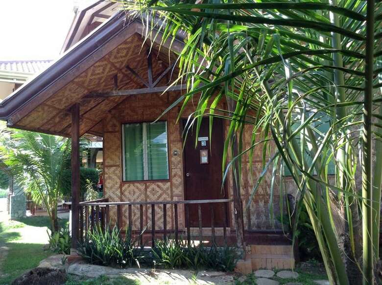 Hotel Larville Pool Garden Resort & Restaurant