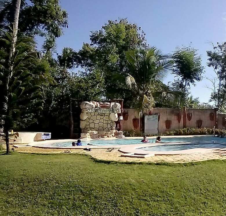 Hotel Larville Pool Garden Resort & Restaurant