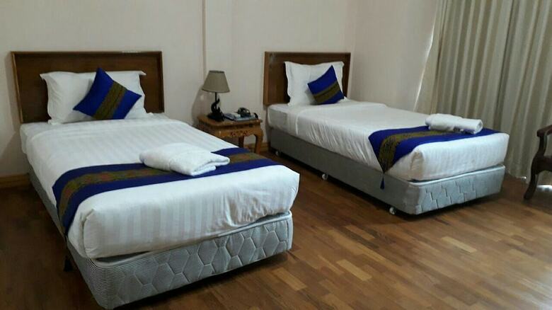 Famous Hotel Loikaw