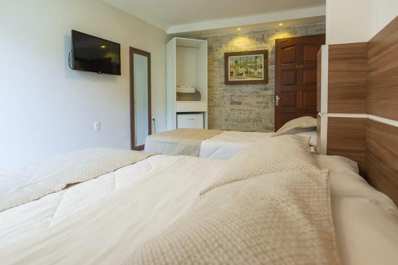 Hotel Serra Everest