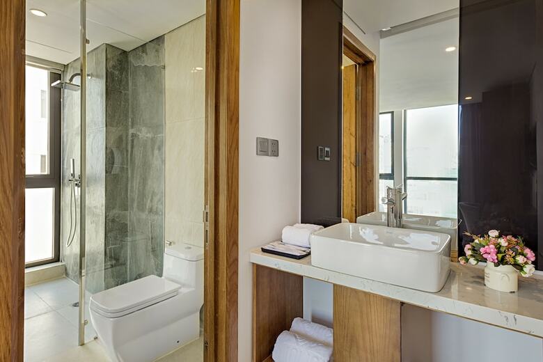 Jolia Hotel And Apartment - My Khe Beach