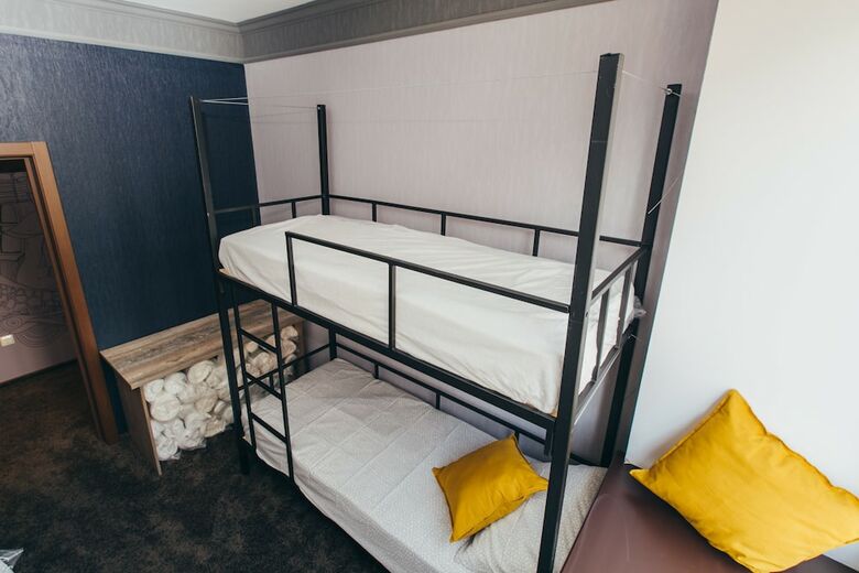 Hostal Karlson - Hostel