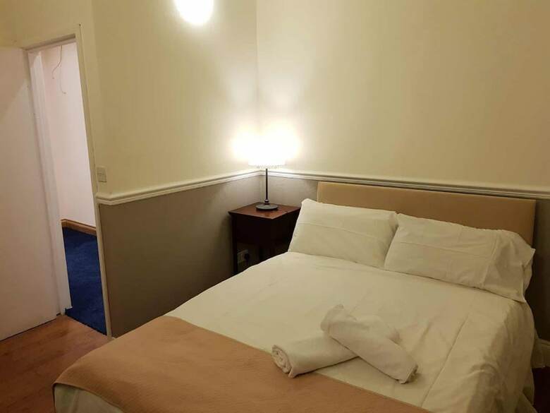 Bed & Breakfast Tourian Lounge Hotel