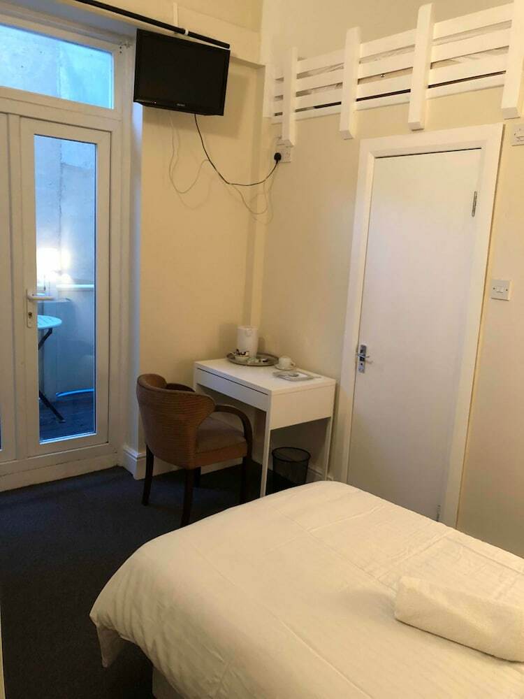 Bed & Breakfast Tourian Lounge Hotel
