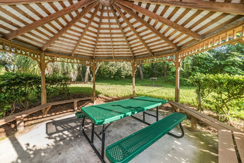 Ov1457 - Emerald Island - 3 Bed 3 Baths Townhome