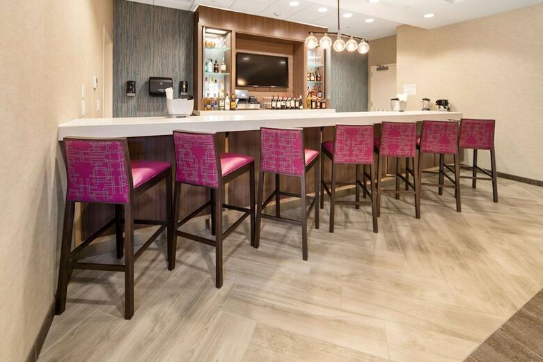 Hotel Home2 Suites By Hilton Newark Airport