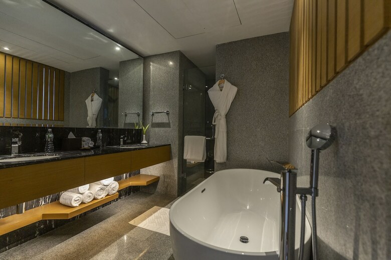 Hotel Doubletree By Hilton Ahmedabad