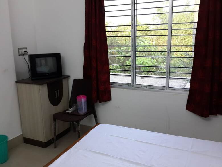Hotel Lodge Lipika