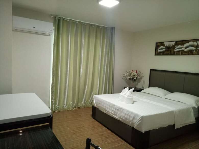 Meaco Royal Hotel-batangas City
