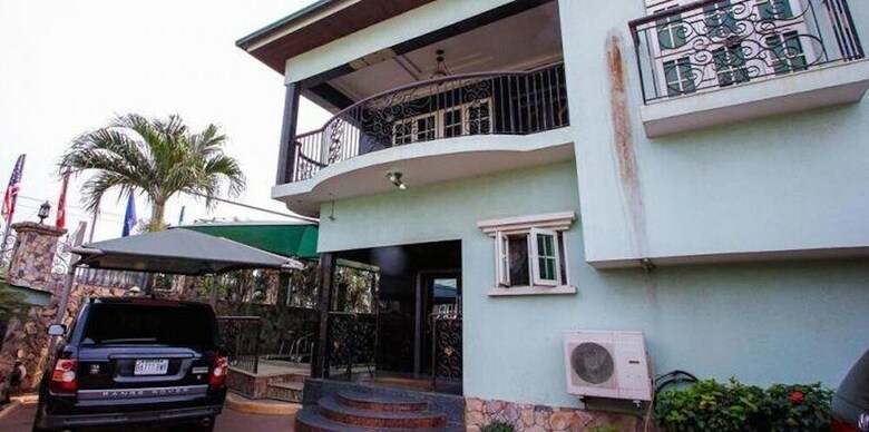 Hotel Green Royal Suites