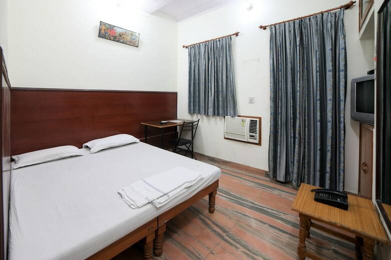 Hotel Boby Mansion (manasvi Guest Home)