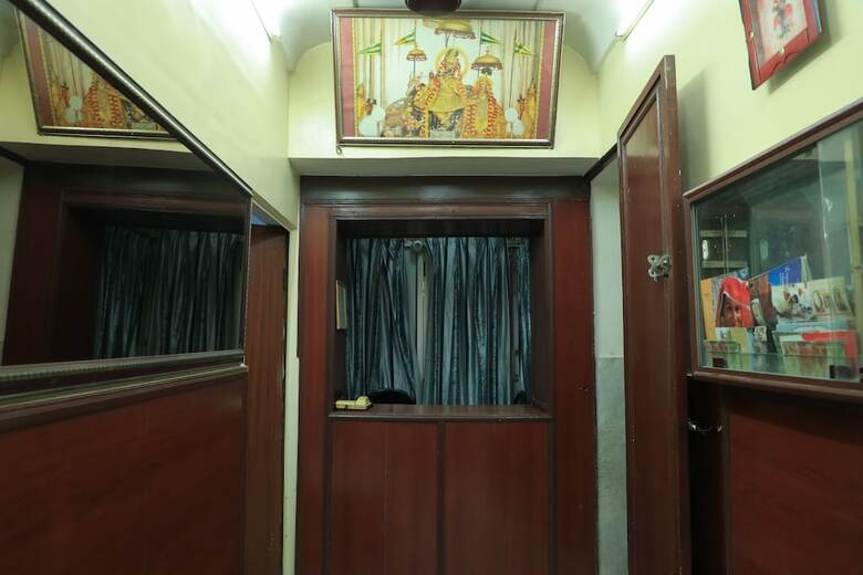 Hotel Boby Mansion (manasvi Guest Home)