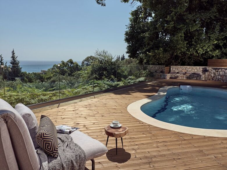 Chris & Jo Villas - Near Zakynthos Port
