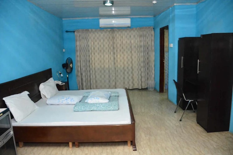 Hotel Queens Way Resorts