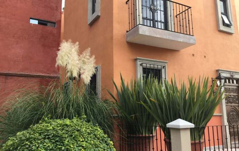 Casa De La Fuente