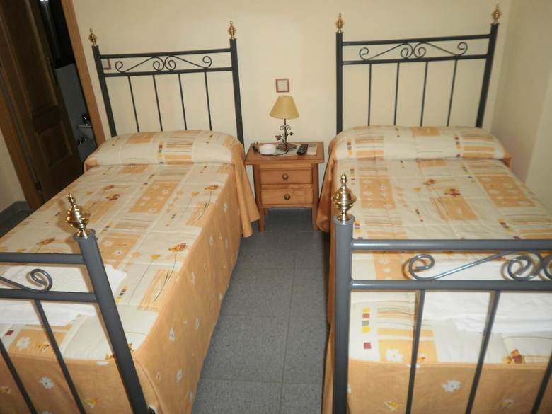 Pension Hostal Miraflor De Las Cadenas