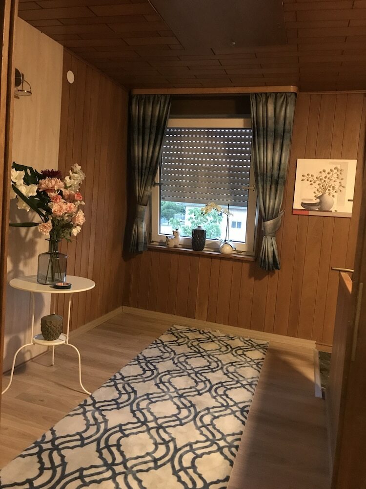 Hotel Moselina Gastezimmer Und Ferienwohnung