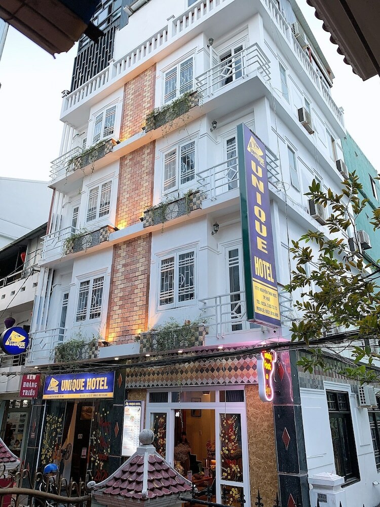 Hoang Trieu Hotel