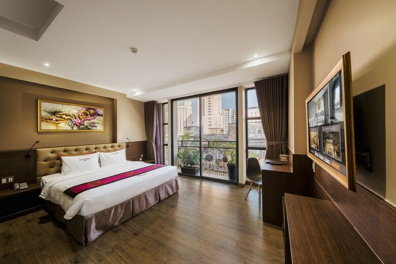 Sunflower Cbq Hotel